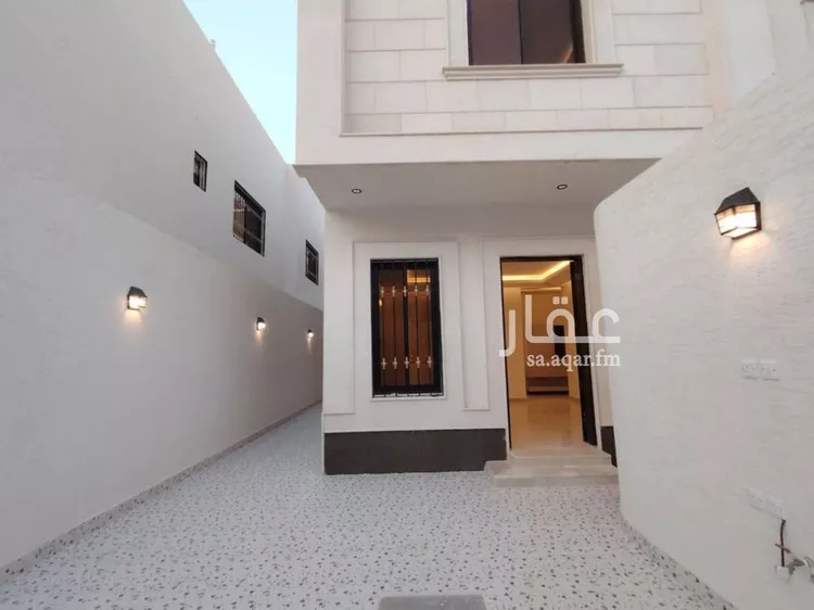 دور للبيع في شارع السخاء, حي بدر, مدينة الرياض, منطقة الرياض صورة 4