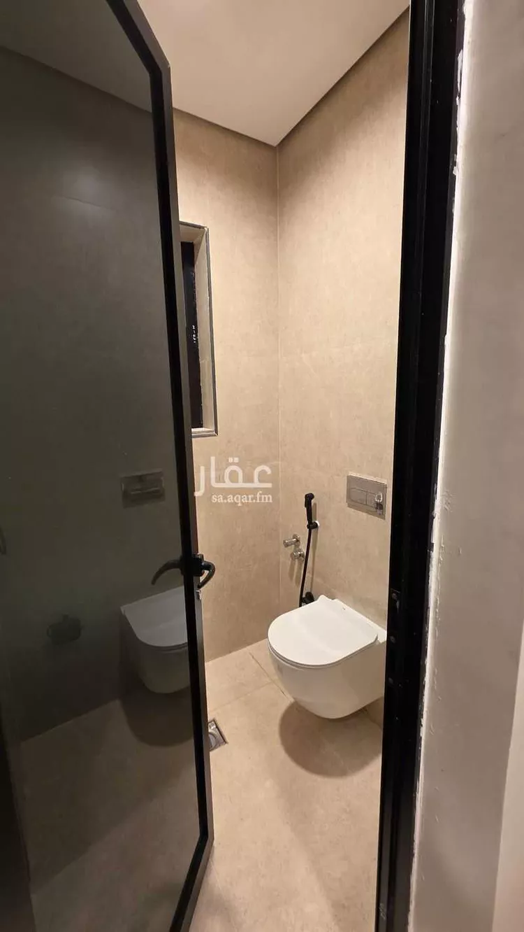 شقة للإيجار في شارع مدائن صالح, حي الحمراء, مدينة الخبر, المنطقة الشرقية 16