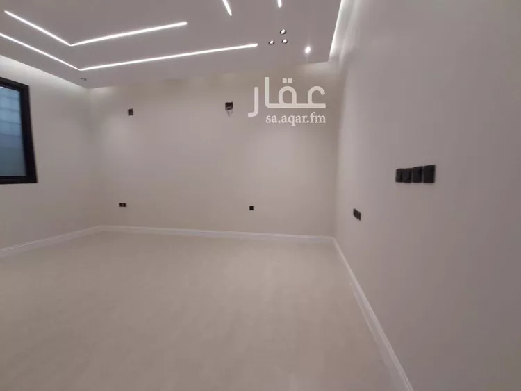 فيلا للبيع في شارع العفو, حي ظهرة لبن, مدينة الرياض, منطقة الرياض صورة 2