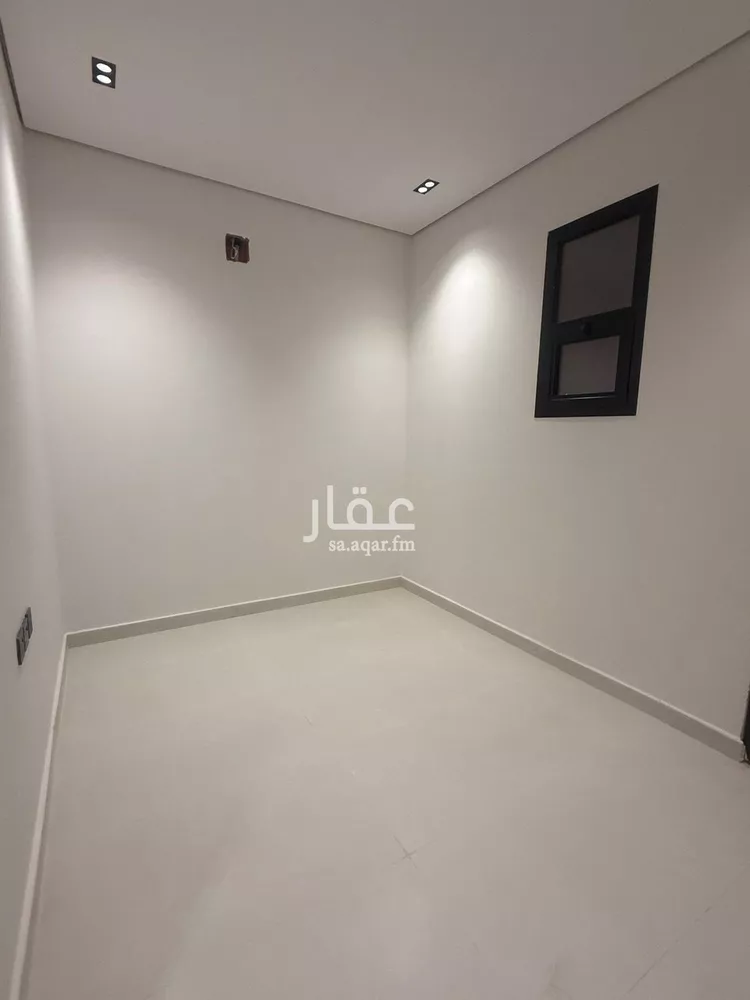 فيلا للبيع في شارع رقم 409, حي ظهرة لبن, مدينة الرياض, منطقة الرياض صورة 4