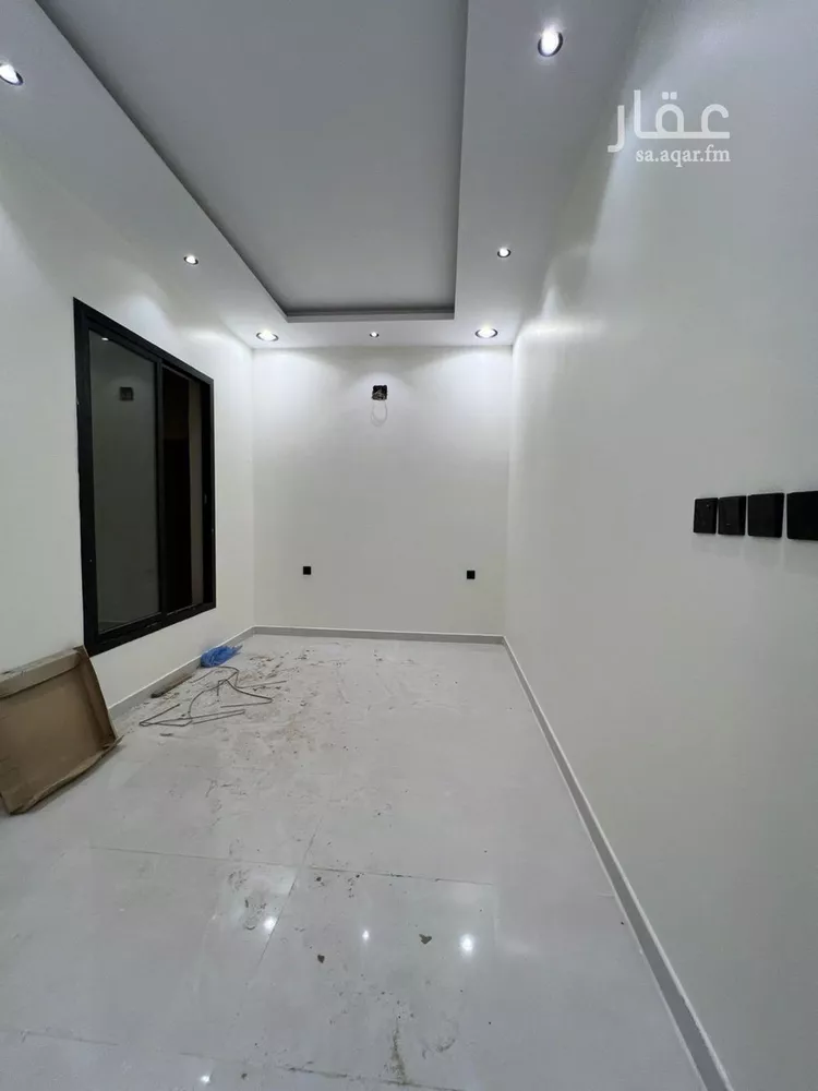 فيلا للبيع في شارع المضيق, حي ظهرة لبن, مدينة الرياض, منطقة الرياض صورة 3