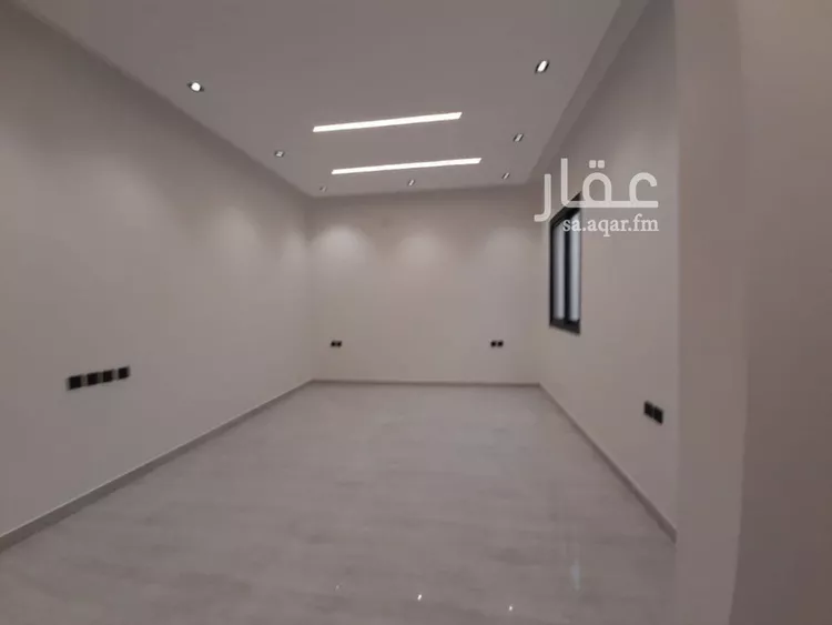 فيلا للبيع في شارع النقيل, حي ظهرة لبن, مدينة الرياض, منطقة الرياض صورة 3
