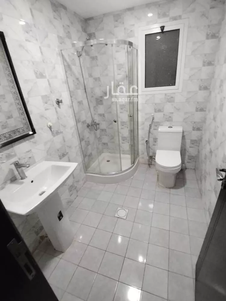 شقة للبيع في شارع القرية العليا, حي الحمراء, مدينة الخبر, المنطقة الشرقية صورة 3