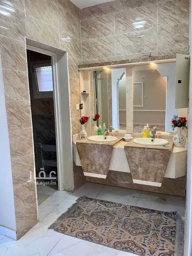 فيلا للبيع في شارع عبدالرحمن ابن كعب الانصاري, حي اللؤلؤ, مدينة الخبر, المنطقة الشرقية صورة 4