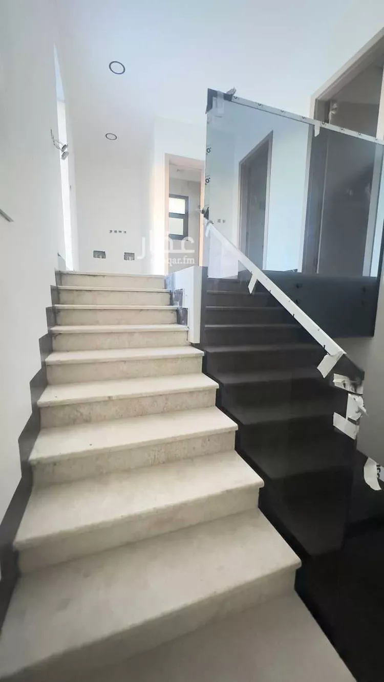 فيلا للبيع في شارع ابو عبيدة عامر بن الجراح, حي طيبة, مدينة الدمام, المنطقة الشرقية صورة 2