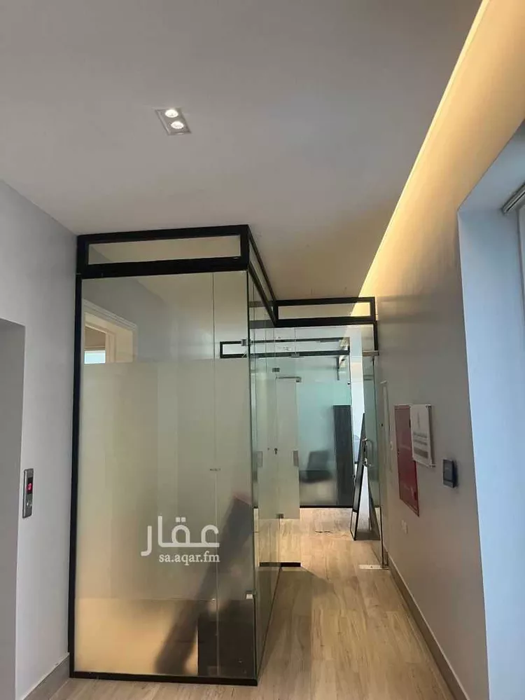 مكتب تجاري للإيجار في شارع الامير فيصل بن عبدالله بن عبدالرحمن, حي حطين, مدينة الرياض, منطقة الرياض صورة 4