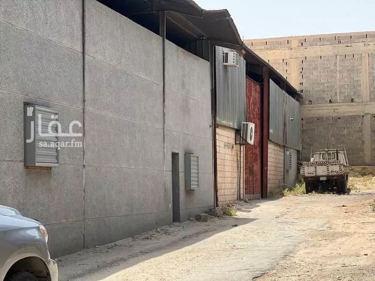 محل للبيع في شارع ابي بن كعب, حي الصناعية, مدينة الرياض, منطقة الرياض صورة 2