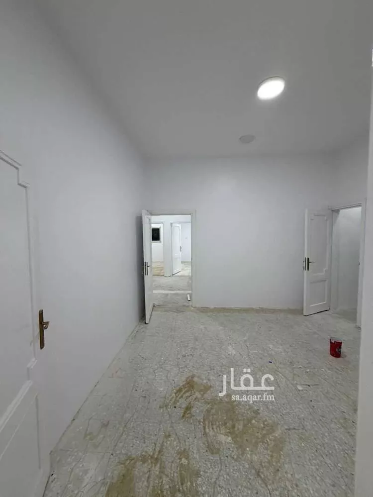 شقة للإيجار في شارع الفرزدق ، حي قروى ، الطائف ، الطائف