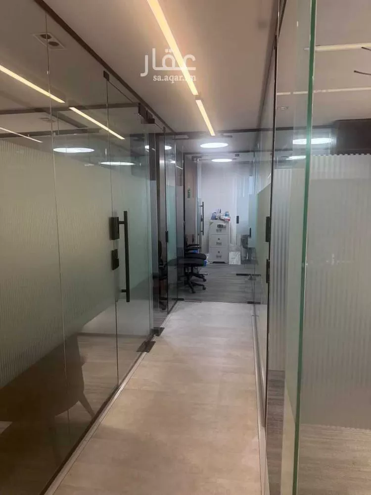 مكتب تجاري للإيجار في شارع العليا ، حي الورود ، الرياض ، منطقة الرياض صورة 4