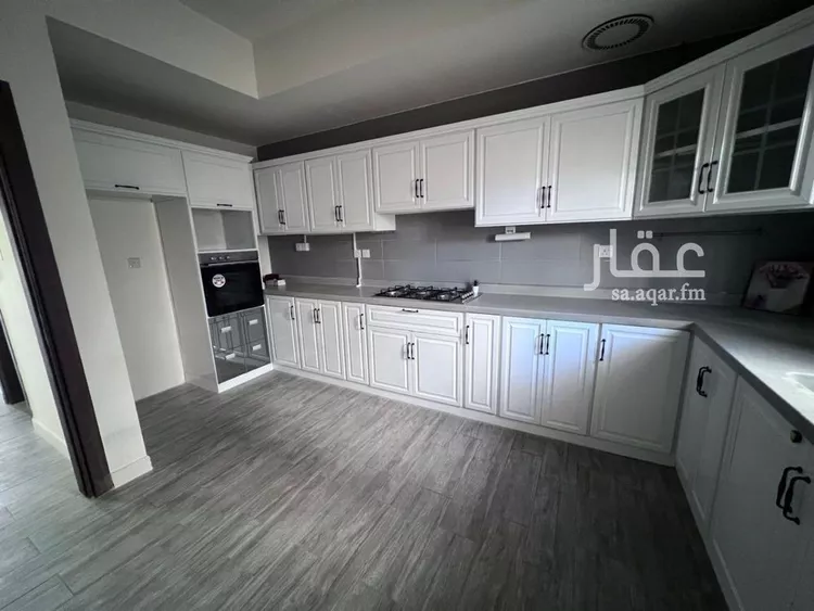 فيلا للإيجار في شارع عبدالرحمن العمادي, حي مطار الملك خالد الدولي, مدينة الرياض, منطقة الرياض صورة 5