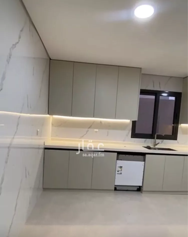 فيلا للإيجار في شارع أبي بكر بن عبدالله, حي مطار الملك خالد الدولي, مدينة الرياض, منطقة الرياض