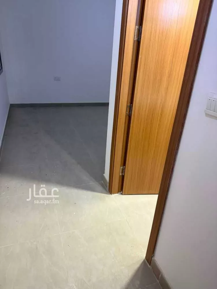 فيلا للبيع في شارع البرهان بن أيوب, حي مطار الملك خالد الدولي, مدينة الرياض, منطقة الرياض صورة 3