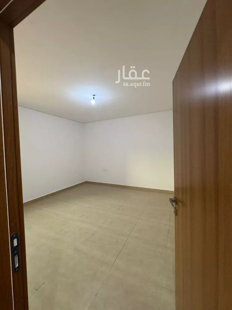 فيلا للإيجار في شارع ابن داود الأزجي, حي مطار الملك خالد الدولي, مدينة الرياض, منطقة الرياض صورة 3