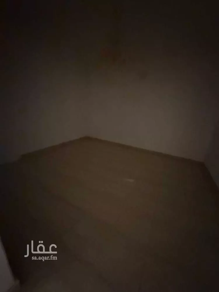 فيلا للبيع في شارع أحمد القزويني, حي مطار الملك خالد الدولي, مدينة الرياض, منطقة الرياض 17