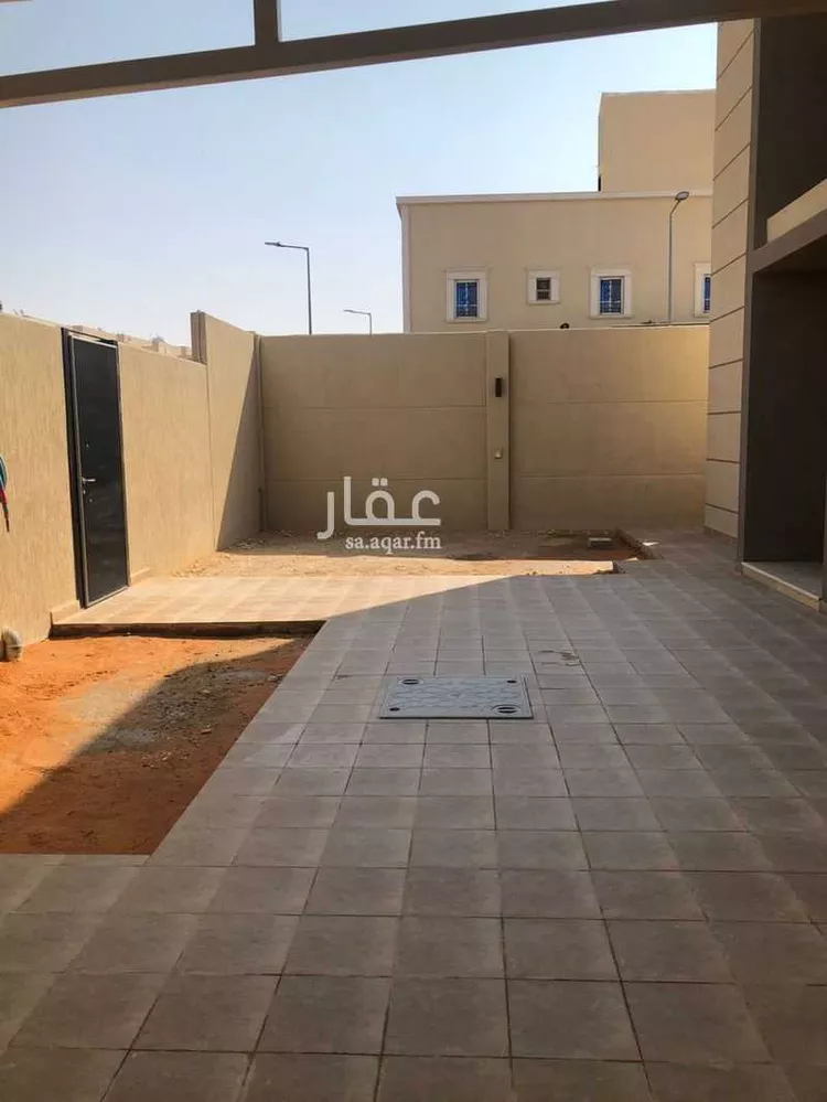فيلا للبيع في شارع حسن بن حيدر العدوي, حي مطار الملك خالد الدولي, مدينة الرياض, منطقة الرياض صورة 5