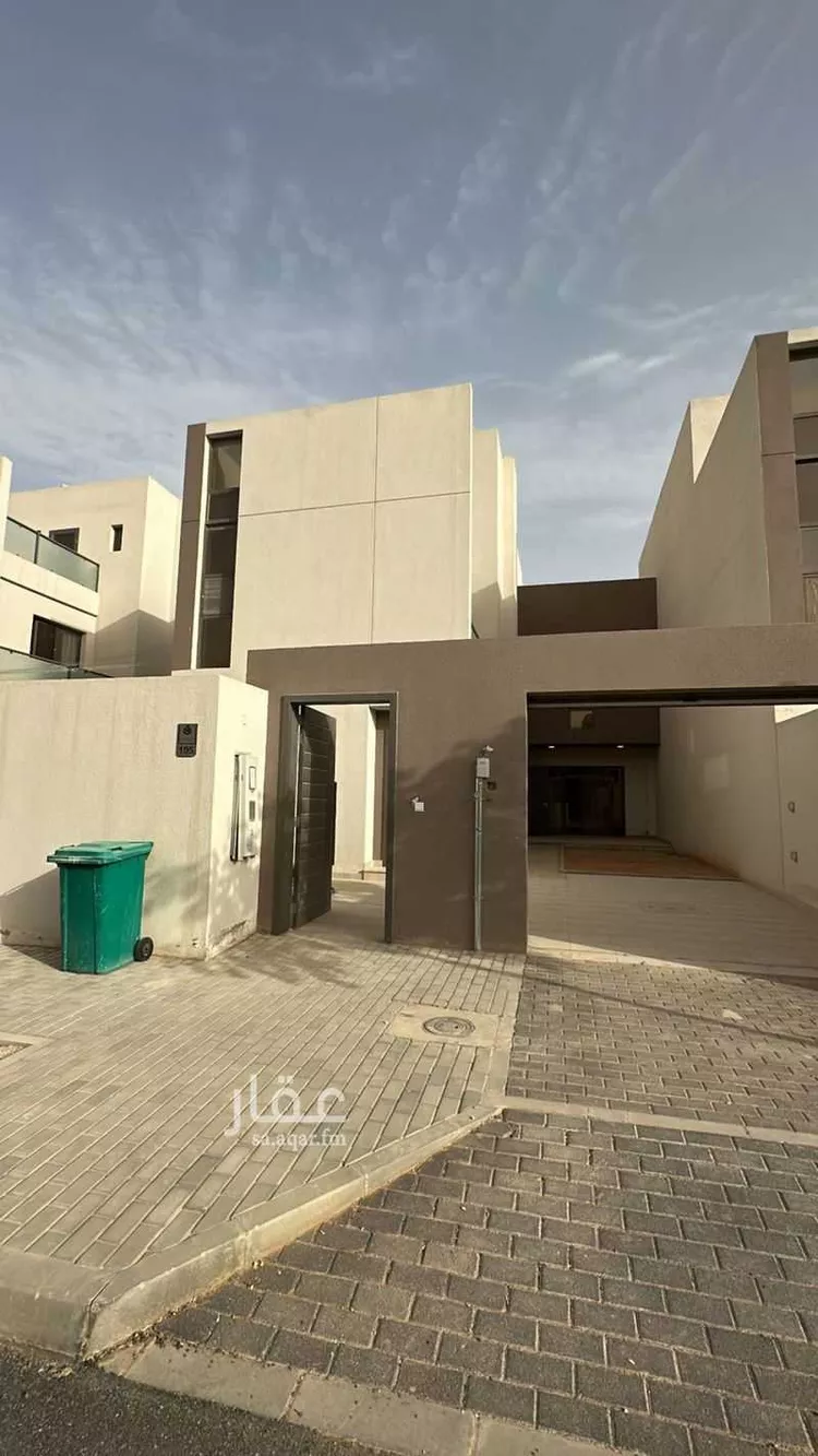 فيلا للبيع في شارع شارع حارثة بن وهب الخزاعي, حي مطار الملك خالد الدولي, مدينة الرياض, منطقة الرياض