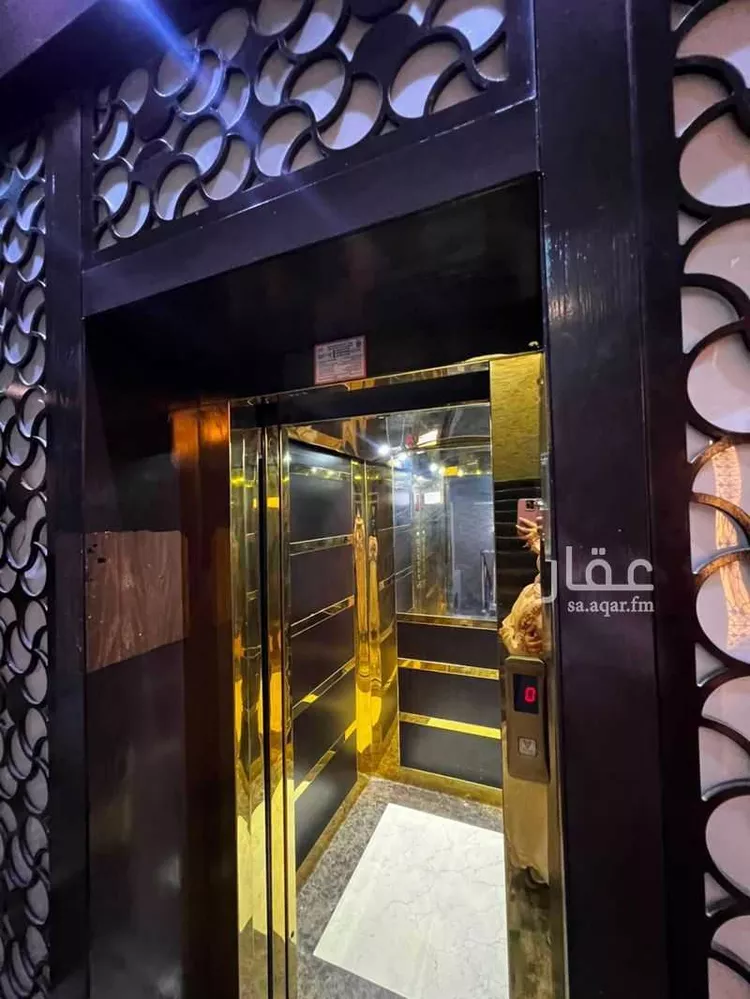 عمارة للبيع في شارع جابر الاحمد الصباح, حي إشبيلية, مدينة الرياض, منطقة الرياض 9