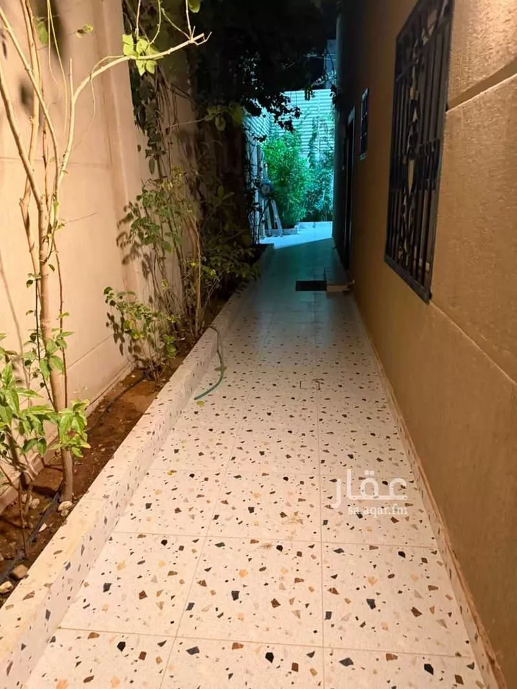 فيلا للإيجار في شارع محمود إسكندراني, حي مطار الملك خالد الدولي, مدينة الرياض, منطقة الرياض 15