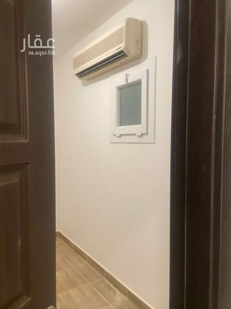 فيلا للإيجار في شارع صفية بنت أحمد, حي مطار الملك خالد الدولي, مدينة الرياض, منطقة الرياض