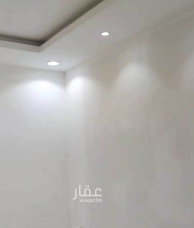 فيلا للبيع في شارع رقم 24, حي ظهرة لبن, مدينة الرياض, منطقة الرياض صورة 4