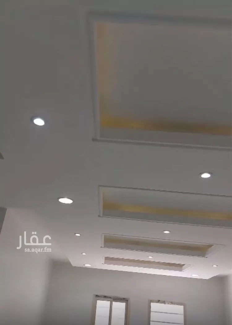 فيلا للبيع في شارع رقم 24, حي ظهرة لبن, مدينة الرياض, منطقة الرياض صورة 5