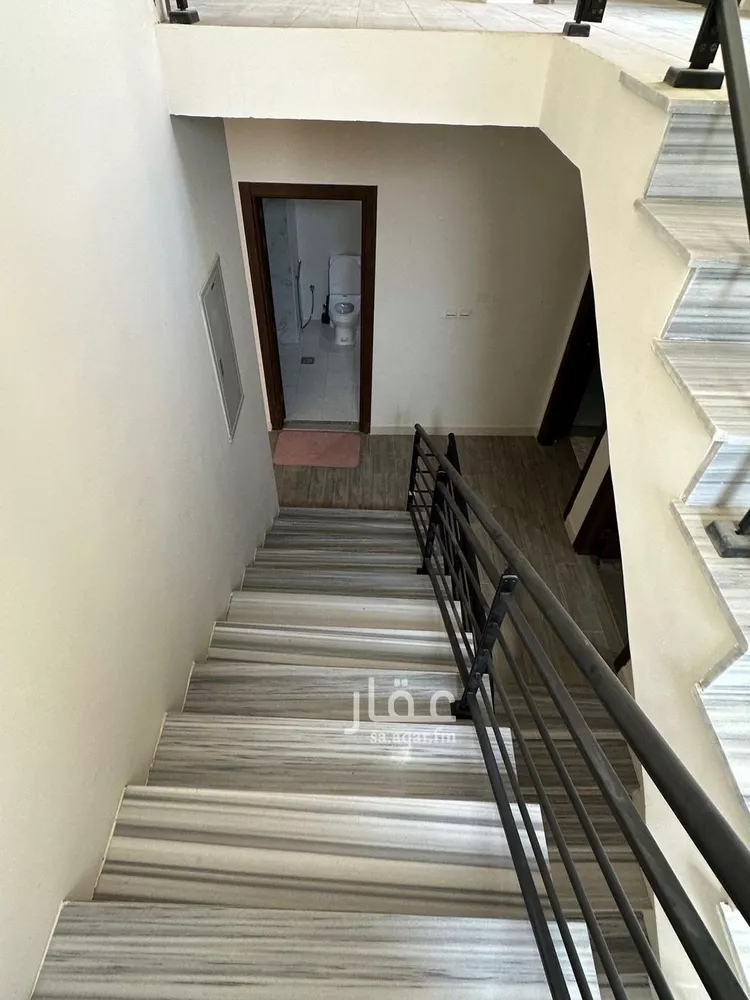 فيلا للبيع في شارع عبدالرحمن العمادي, حي مطار الملك خالد الدولي, مدينة الرياض, منطقة الرياض صورة 4