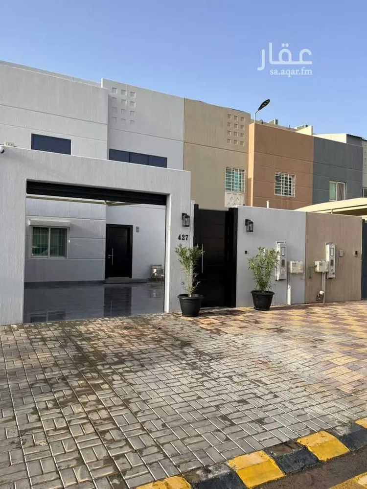 Villa for Sale in Riyadh Al Arid 9