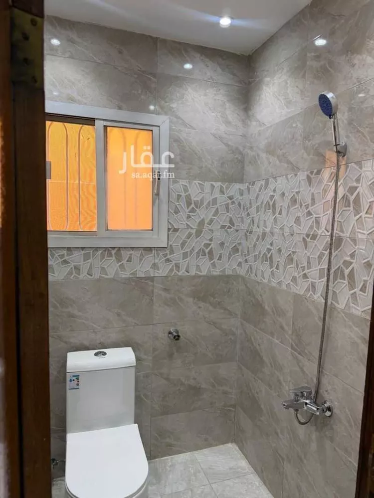 دور للإيجار في شارع أبي القاسم اليزدي, حي الروضة, مدينة الرياض, منطقة الرياض 8