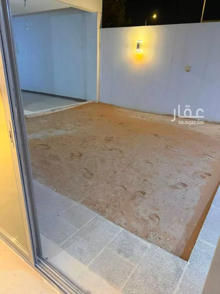 فيلا للبيع في شارع البرهان بن أيوب, حي مطار الملك خالد الدولي, مدينة الرياض, منطقة الرياض صورة 4