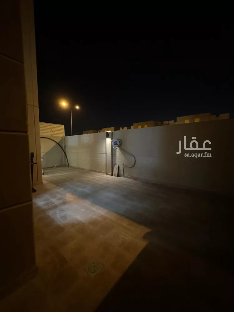 فيلا للإيجار في شارع علي بن أسعد, حي مطار الملك خالد الدولي, مدينة الرياض, منطقة الرياض صورة 2