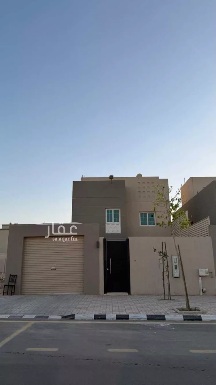 فيلا للإيجار في شارع صفية بنت أحمد, حي مطار الملك خالد الدولي, مدينة الرياض, منطقة الرياض 15