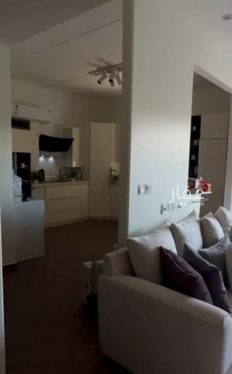 فيلا للإيجار في شارع إبراهيم الموسكي, حي مطار الملك خالد الدولي, مدينة الرياض, منطقة الرياض صورة 3