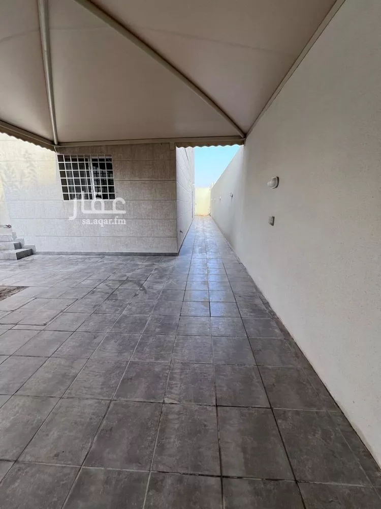 فيلا للإيجار في شارع عبدالرحمن العمادي, حي مطار الملك خالد الدولي, مدينة الرياض, منطقة الرياض صورة 2