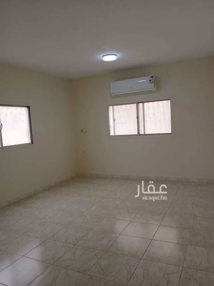 فيلا للإيجار في شارع سلمة البغدادي, حي الروضة, مدينة الرياض, منطقة الرياض 25