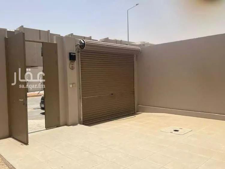 فيلا للإيجار في شارع شارع حارثة بن وهب الخزاعي, حي مطار الملك خالد الدولي, مدينة الرياض, منطقة الرياض 1 صورة