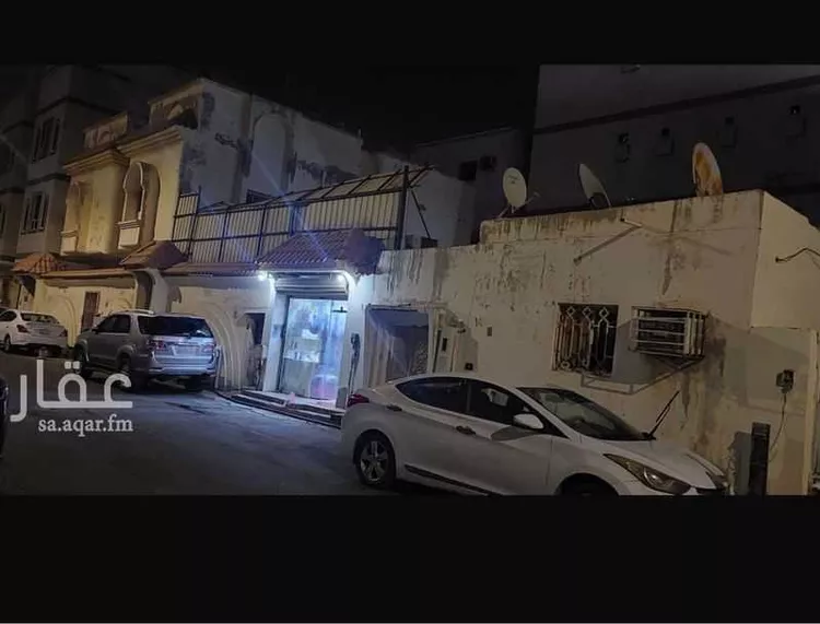 فيلا للبيع في شارع أحمد الأصفهاني ، حي الربوة ، جدة ، جدة صورة 3