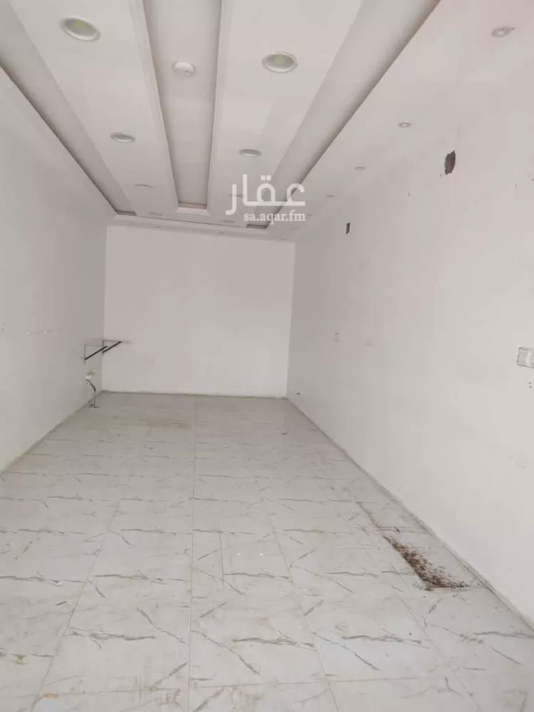 محل للإيجار في شارع 746907, حي نوارة, مدينة المزاحميه, منطقة الرياض صورة 2