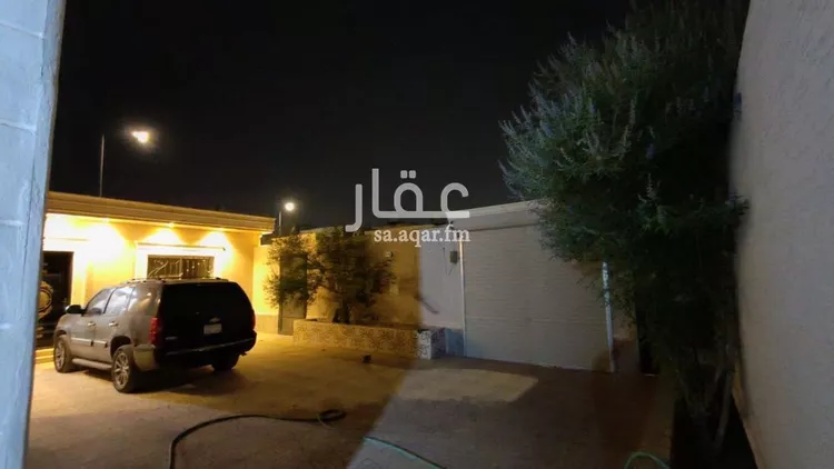 فيلا للبيع في شارع محمد بن مسلمه الانصاري, حي نوارة, مدينة المزاحمية, منطقة الرياض 6