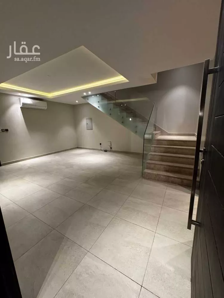 فيلا للبيع في شارع الربائع, حي عكاظ, مدينة الرياض, منطقة الرياض 19
