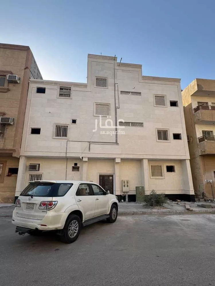 عمارة للبيع في شارع جيزان, حي الثقبة, مدينة الخبر, المنطقة الشرقية صورة 3