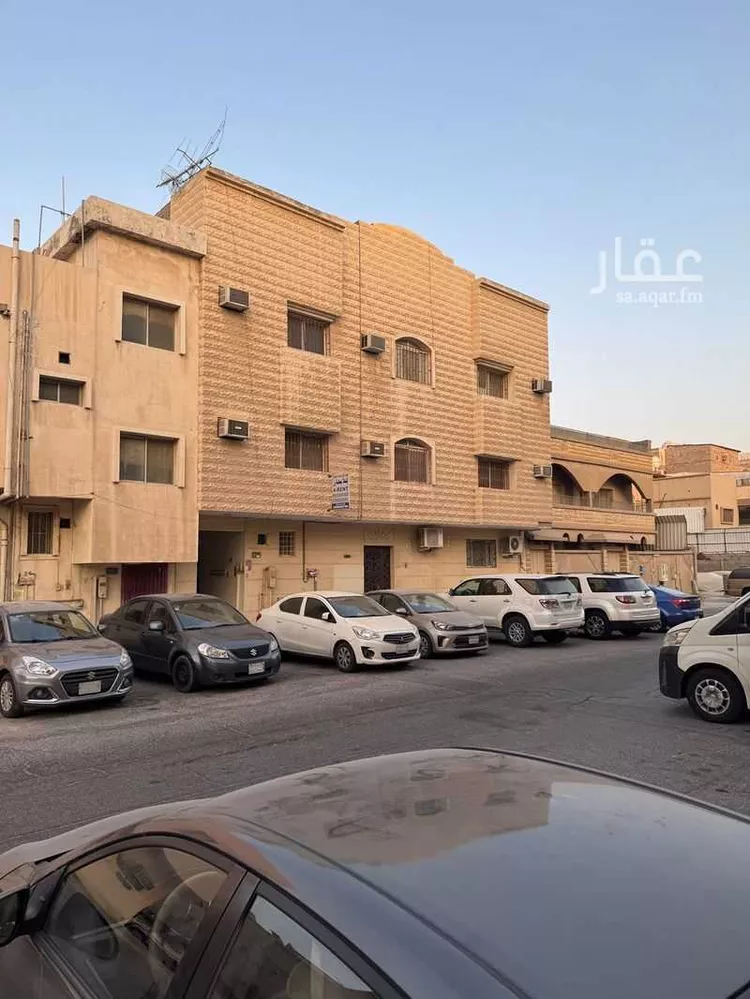 عمارة للبيع في شارع بريدة, حي الثقبة, مدينة الخبر, المنطقة الشرقية صورة 3