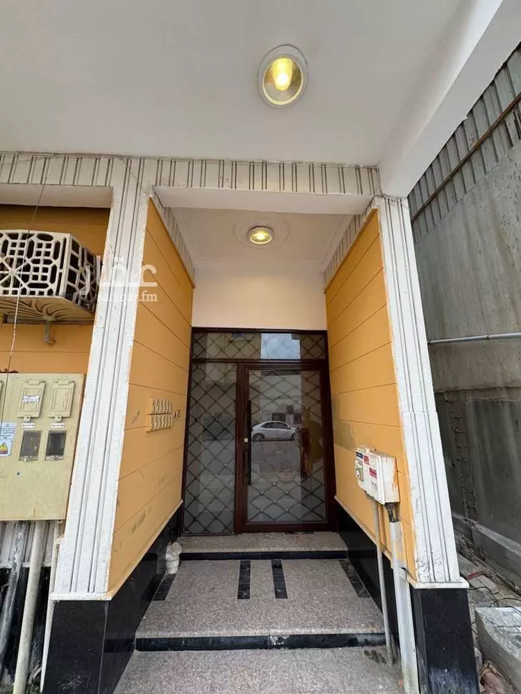 عمارة للإيجار في شارع الرابع عشر, حي الثقبة, مدينة الخبر, المنطقة الشرقية صورة 2