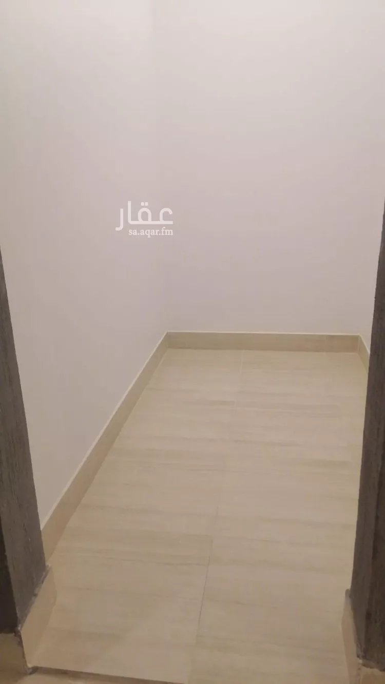 Floor for Sale in Riyadh Ar Rimal 7