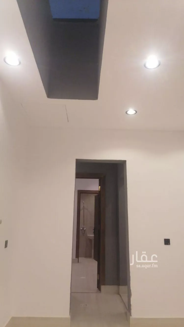Floor for Sale in Riyadh Ar Rimal 12
