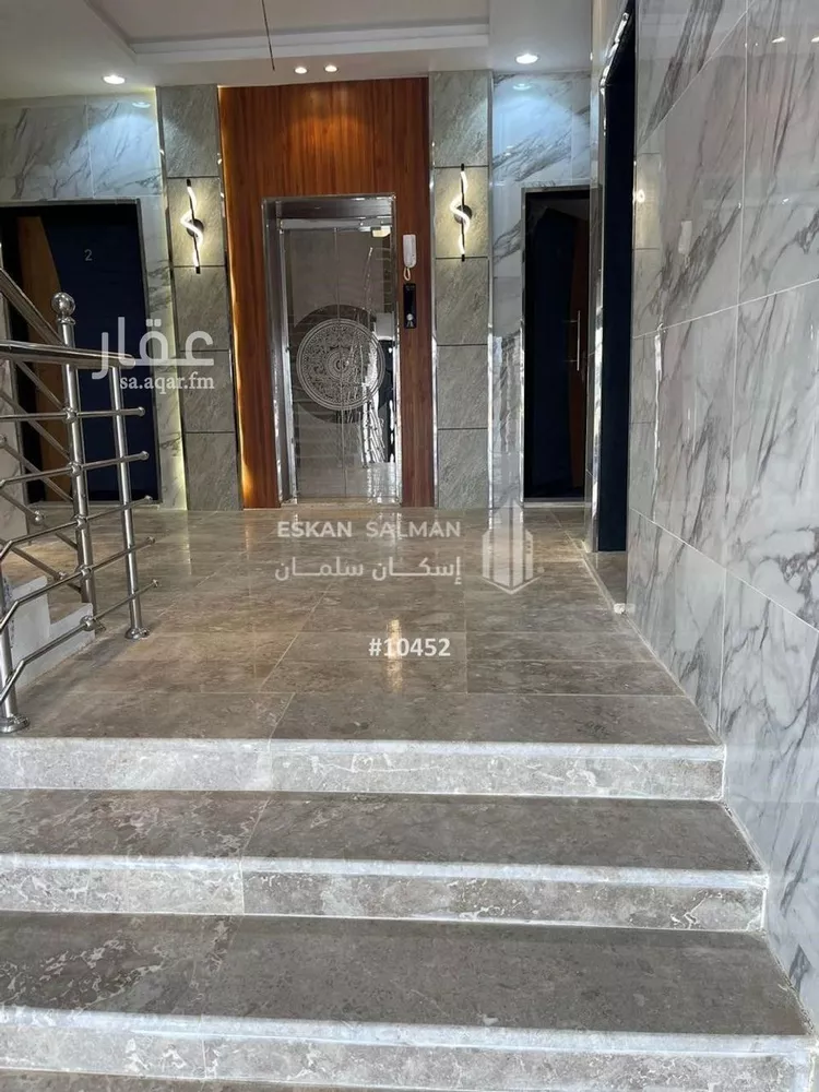 شقة للبيع في شارع زياد بن كعب, حي الإسكان, مدينة صامطه, منطقة جازان صورة 2