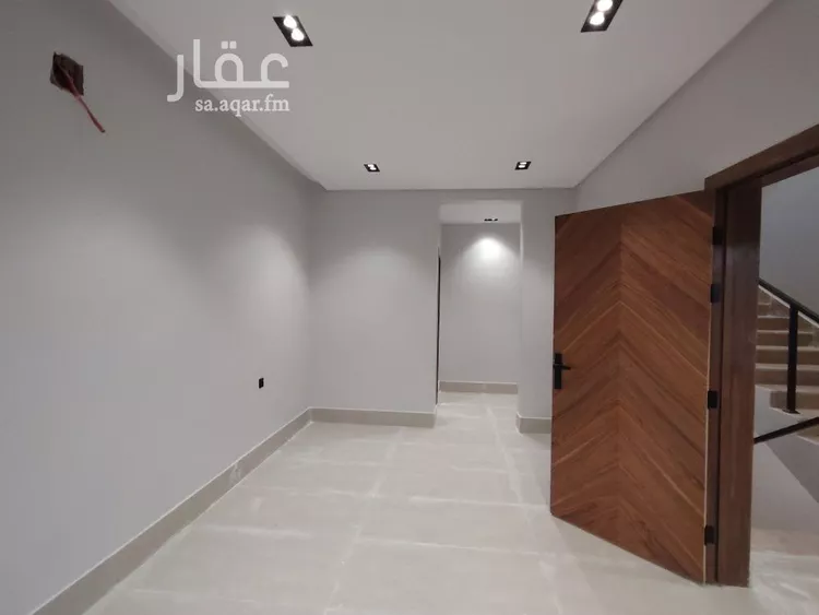 فيلا للبيع في شارع إسماعيل القيسي, حي عكاظ, مدينة الرياض, منطقة الرياض صورة 5