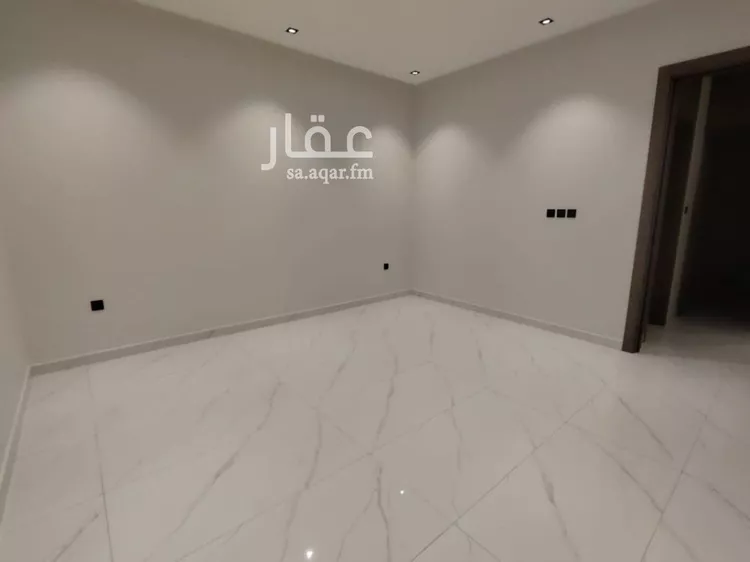 دور للبيع في شارع حسين الأبريقي, حي عكاظ, مدينة الرياض, منطقة الرياض صورة 5