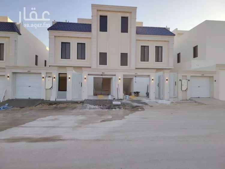 دور للبيع في شارع دقاف, حي عكاظ, مدينة الرياض, منطقة الرياض صورة 2