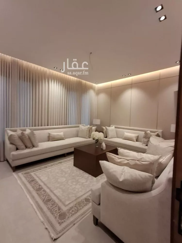 دور للبيع في شارع ابن المنذر, حي عكاظ, مدينة الرياض, منطقة الرياض صورة 4