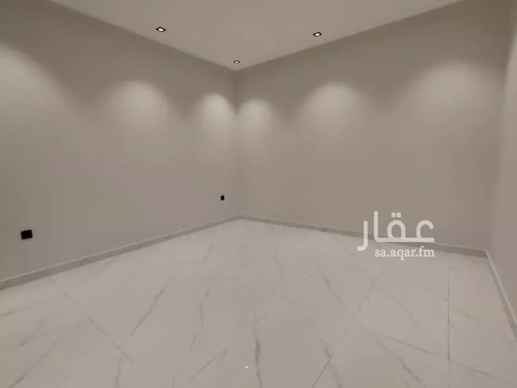 دور للبيع في شارع دقاف, حي عكاظ, مدينة الرياض, منطقة الرياض صورة 4